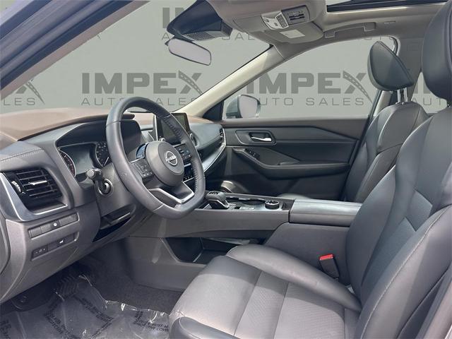 Photo of 2022 Gun Metallic Nissan Rogue
