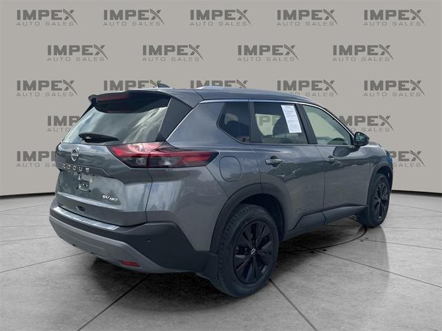 Photo of 2022 Gun Metallic Nissan Rogue