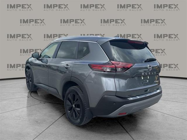 Photo of 2022 Gun Metallic Nissan Rogue