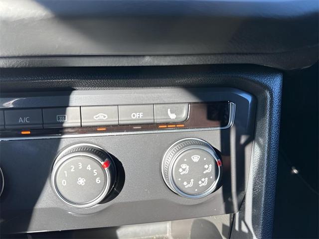 Photo of 2023 Deep Black Volkswagen Tiguan