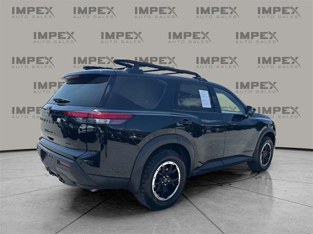 Photo of 2024 Super Black Nissan Pathfinder