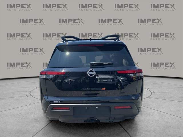 Photo of 2024 Super Black Nissan Pathfinder