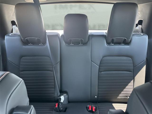 Photo of 2024 Super Black Nissan Pathfinder