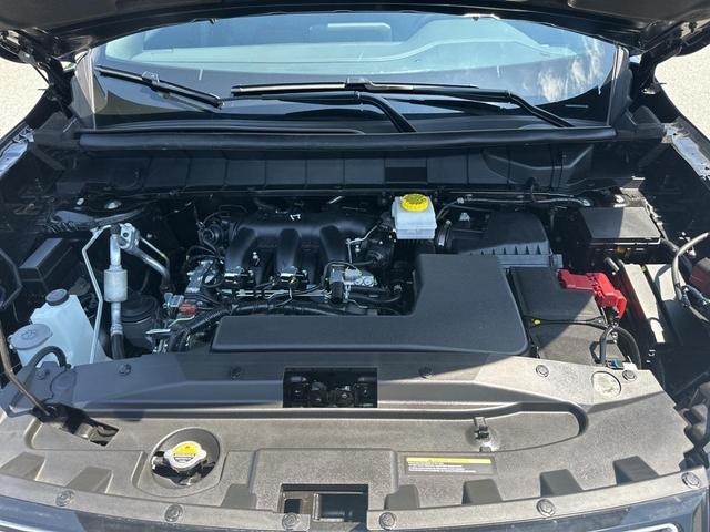 Photo of 2024 Super Black Nissan Pathfinder