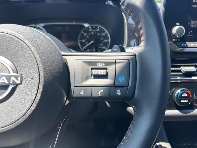 Photo of 2024 Super Black Nissan Pathfinder