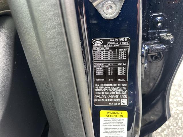 Photo of 2023 Blue Land Rover Discovery Sport