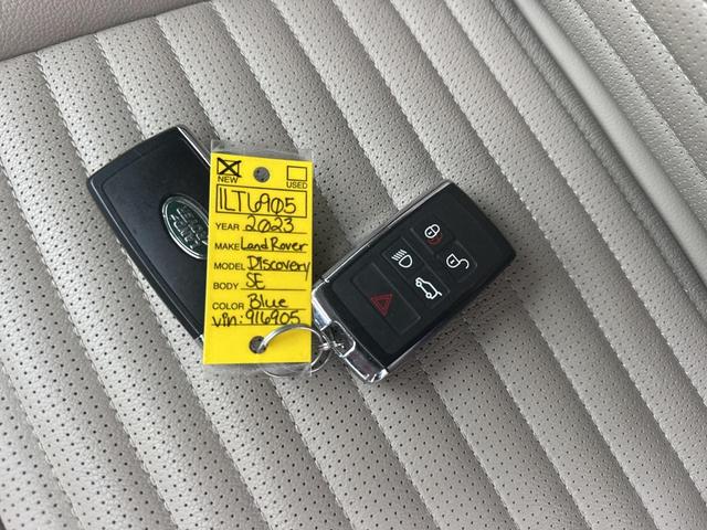 Photo of 2023 Blue Land Rover Discovery Sport