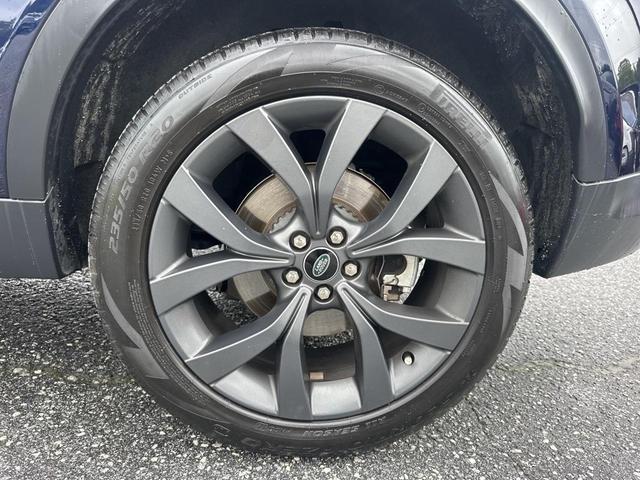 Photo of 2023 Blue Land Rover Discovery Sport