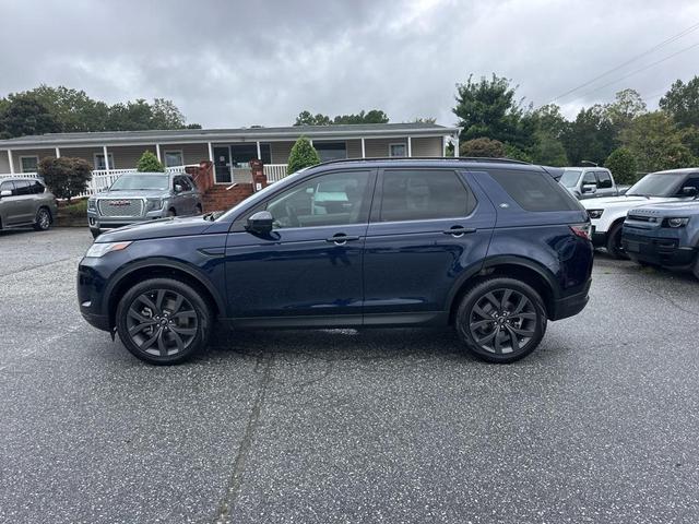 Photo of 2023 Blue Land Rover Discovery Sport