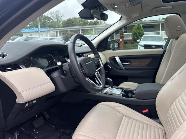 Photo of 2023 Blue Land Rover Discovery Sport