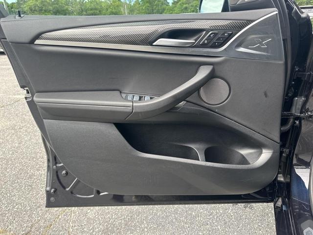 Photo of 2023 Carbon Black Metallic BMW X4