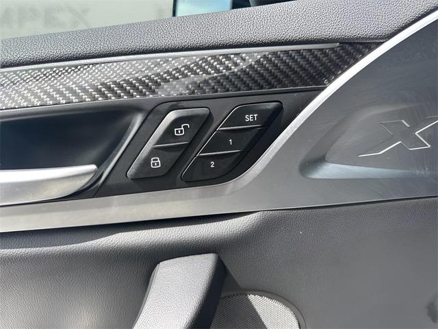 Photo of 2023 Carbon Black Metallic BMW X4