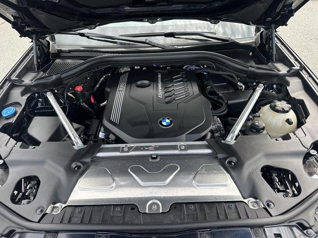 Photo of 2023 Carbon Black Metallic BMW X4