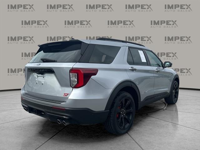 Photo of 2022 Iconic Silver Metallic Ford Explorer