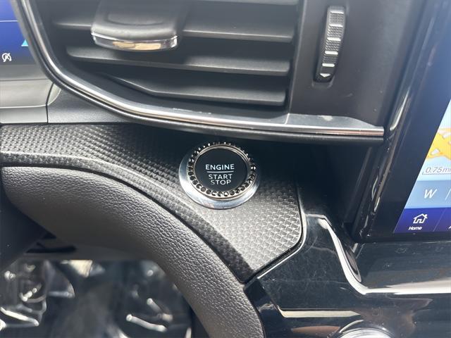 Photo of 2022 Iconic Silver Metallic Ford Explorer