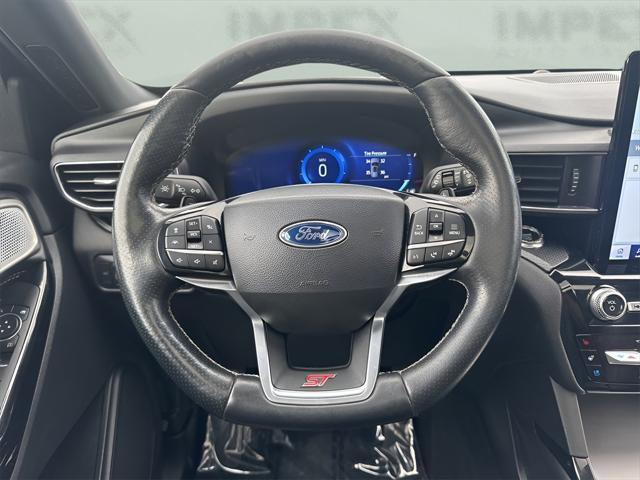 Photo of 2022 Iconic Silver Metallic Ford Explorer