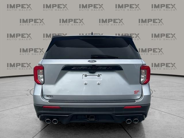 Photo of 2022 Iconic Silver Metallic Ford Explorer