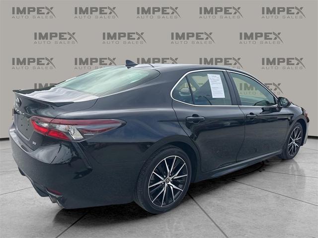 Photo of 2024 Midnight Black Metallic Toyota Camry