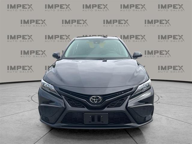 Photo of 2024 Midnight Black Metallic Toyota Camry