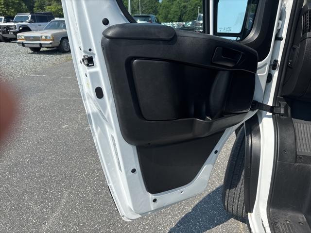 Photo of 2023 Bright White Clearcoat RAM ProMaster 2500