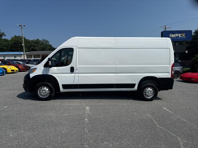 Photo of 2023 Bright White Clearcoat RAM ProMaster 2500