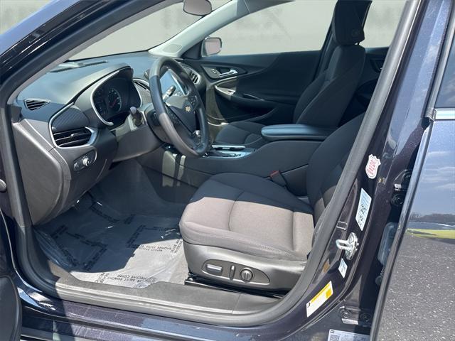 Photo of 2023 Dark Ash Metallic Chevrolet Malibu