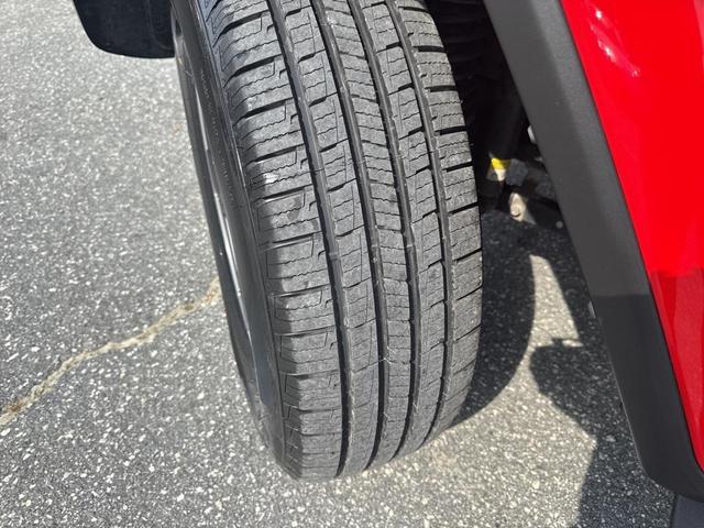 Photo of 2021 Firecracker Red Clearcoat Jeep Gladiator