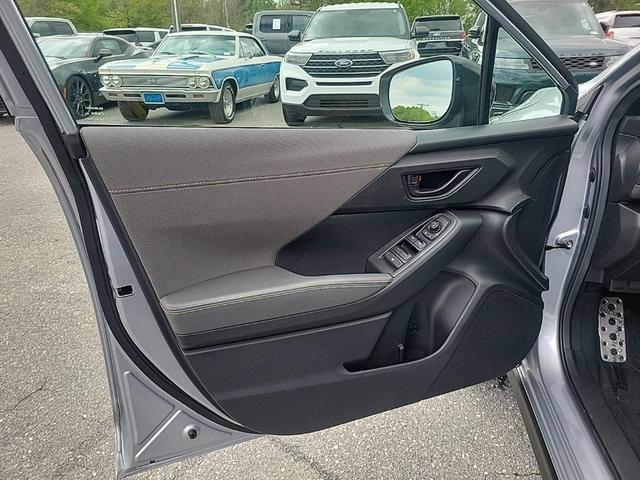 Photo of 2024 Ice Silver Metallic Subaru Crosstrek