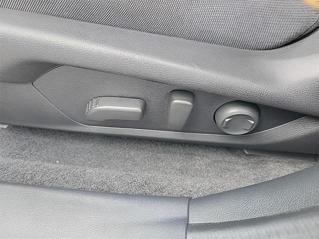 Photo of 2024 Ice Silver Metallic Subaru Crosstrek