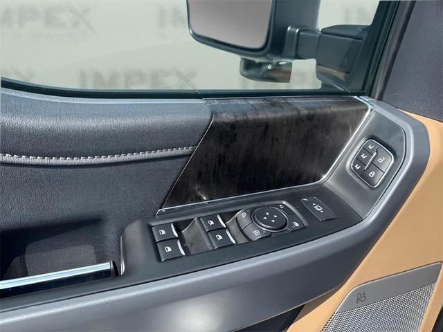 Photo of 2024 White Ford F-450