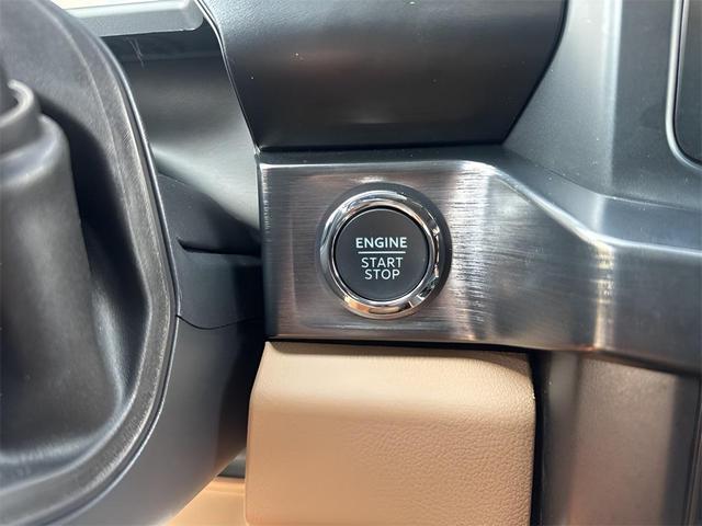 Photo of 2024 White Ford F-450
