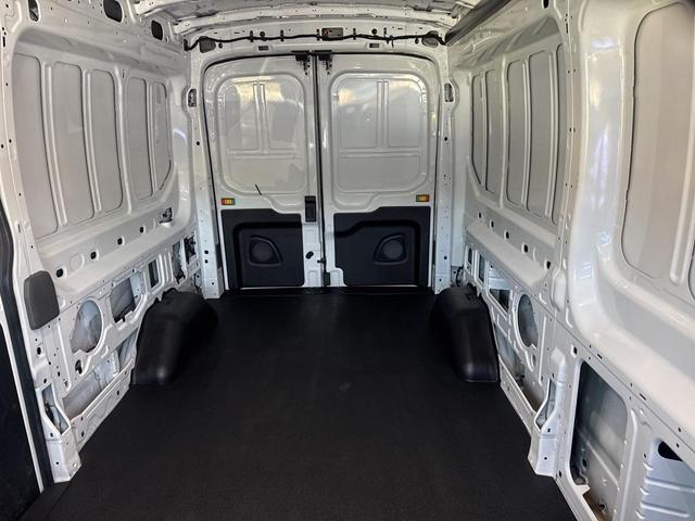 Photo of 2023 Oxford White Ford Transit-250