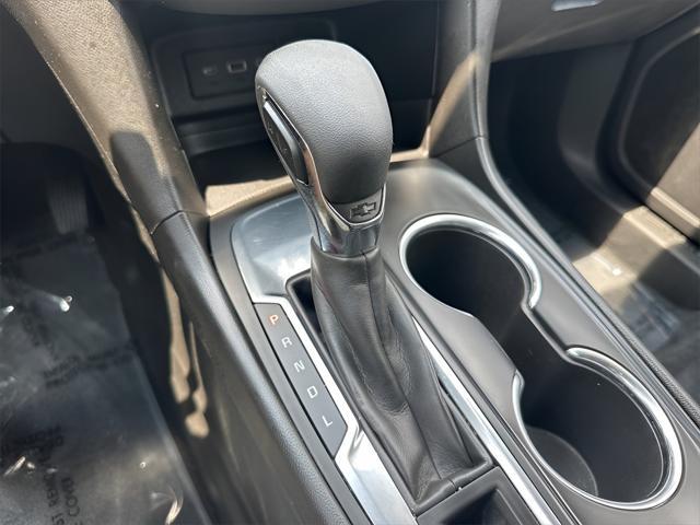 Photo of 2022 Seaglass Blue Metallic Chevrolet Equinox