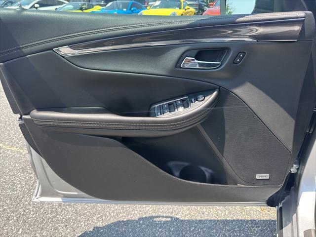 Photo of 2019 Silver Ice Metallic Chevrolet Impala