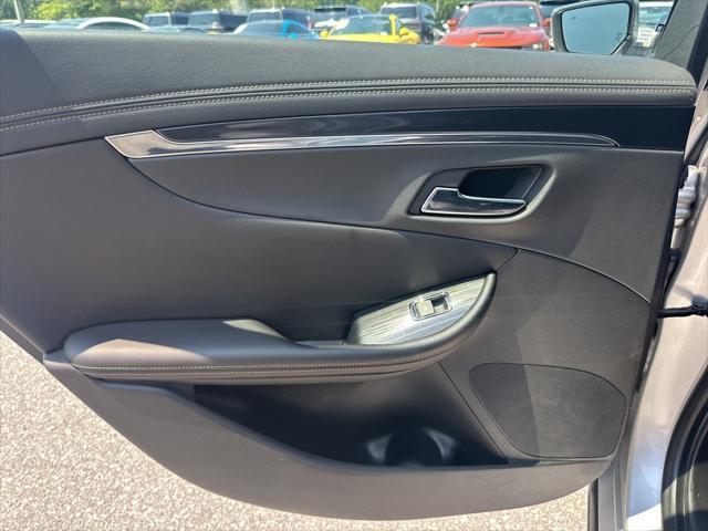 Photo of 2019 Silver Ice Metallic Chevrolet Impala