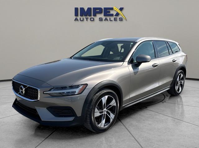 2020 Volvo V60 Cross Country