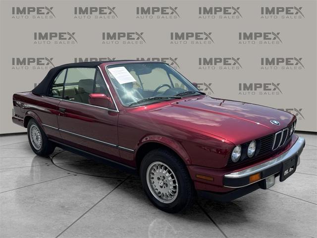 Photo of 1990 Burgundy BMW 325