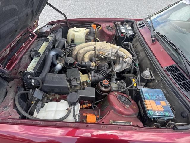 Photo of 1990 Burgundy BMW 325