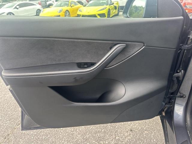 Photo of 2021 Gray Tesla Model Y