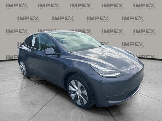 Photo of 2021 Gray Tesla Model Y