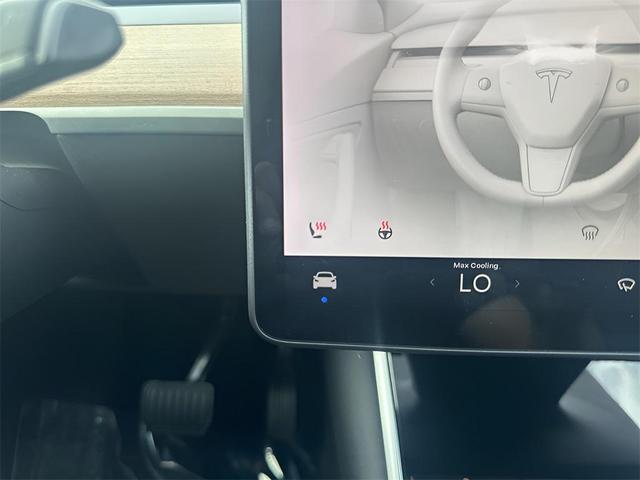 Photo of 2021 Gray Tesla Model Y