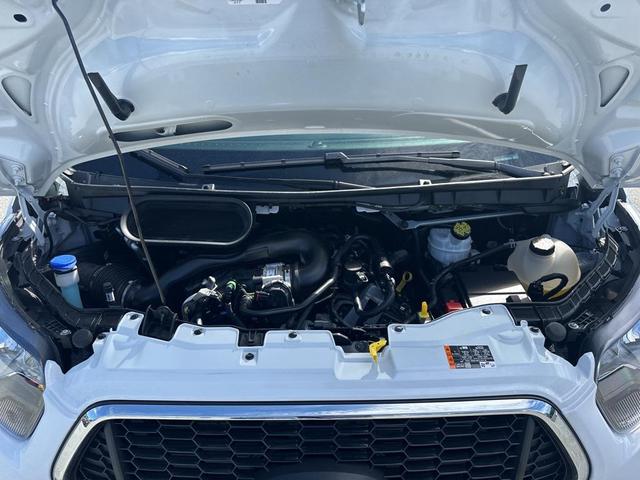 Photo of 2023 Oxford White Ford Transit-350