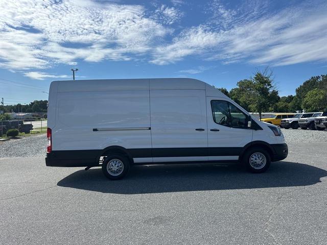 Photo of 2023 Oxford White Ford Transit-350