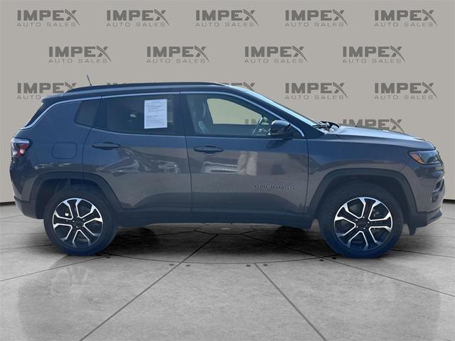 Photo of 2024 Black Clearcoat Jeep Compass