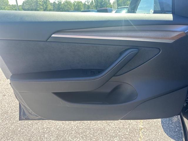 Photo of 2023 Midnight Silver Metallic Tesla Model 3