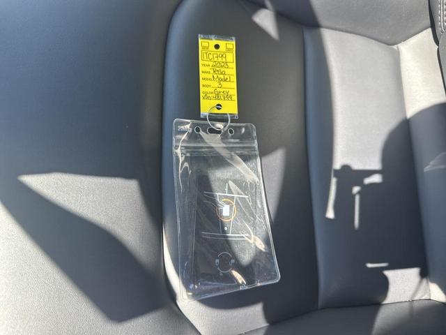 Photo of 2023 Midnight Silver Metallic Tesla Model 3