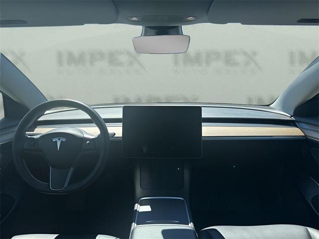 Photo of 2023 Midnight Silver Metallic Tesla Model 3