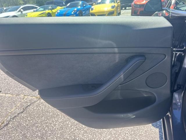 Photo of 2023 Midnight Silver Metallic Tesla Model 3