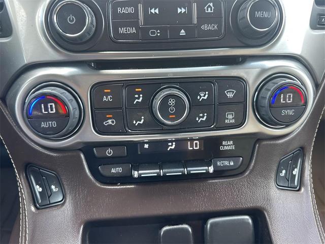Photo of 2015 Summit White Chevrolet Tahoe