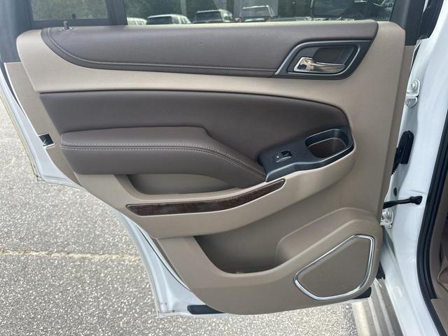 Photo of 2015 Summit White Chevrolet Tahoe